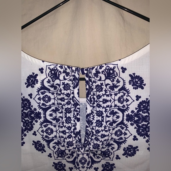 Mooloolaba crop top tshirt - Picture 8 of 10